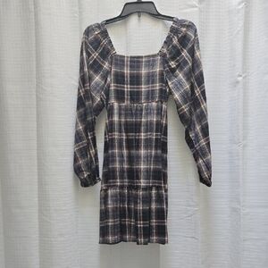 Universal Thread Black and White Plaid Long Sleeve Dress